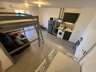  Appartement à louer 1 pièce 31 m²