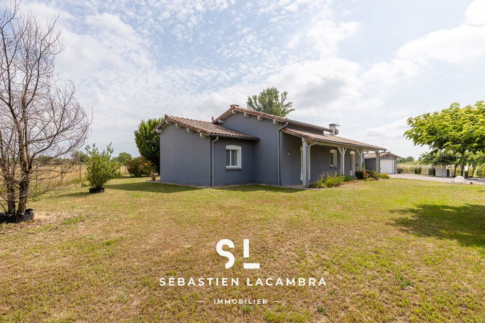 Vente Maison Maison familiale de plain-pied   7 pièces   169 m2   Terrain de 3 876 m2   Gaillac   Volumes et tranquillité Gaillac