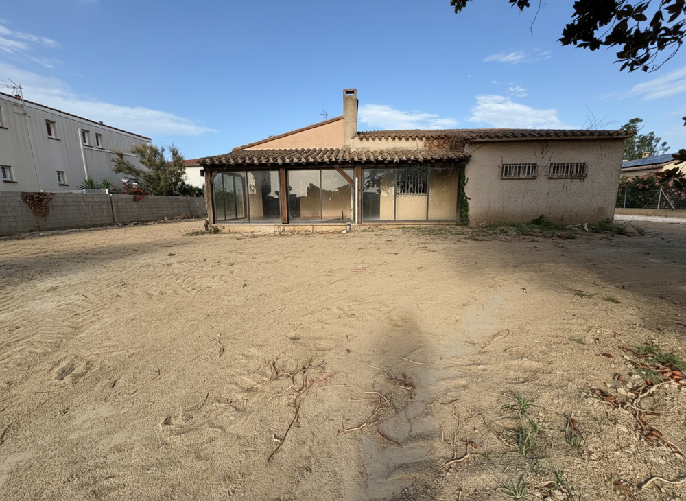 BOMPAS Villa de caractère 139,6 m2 sur magnifique terrain de 1096 m2 À RÉNOVER