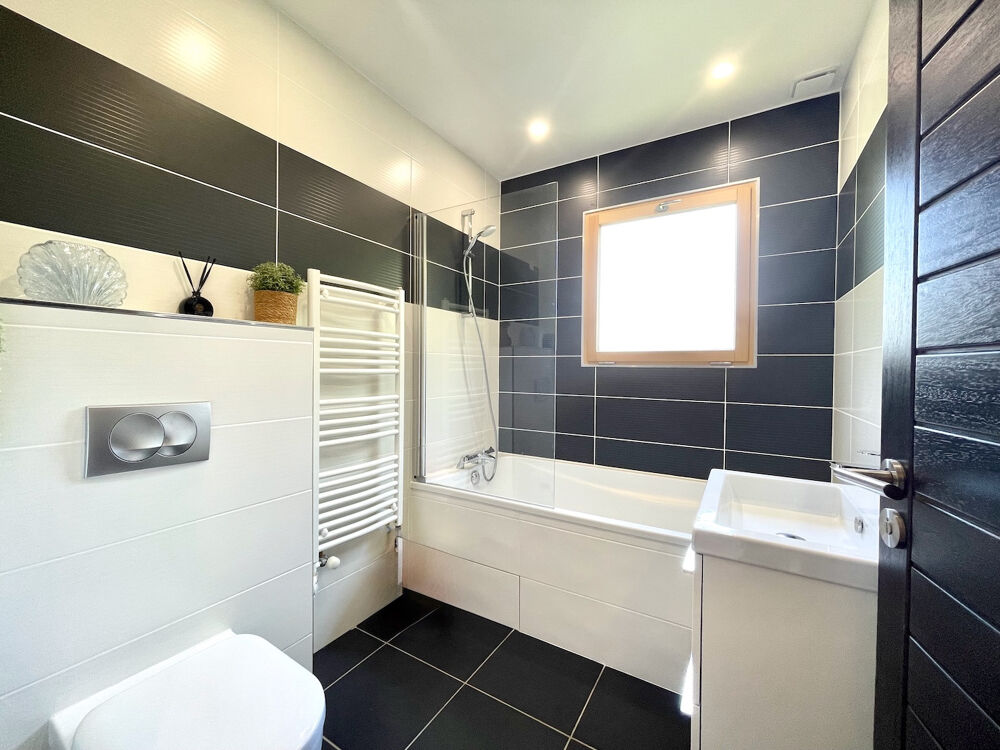 � vendre  Maison Divonne-les-Bains (01220)