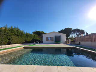 Vente Maison MARTIGUES LAVÉRA   LE CHARME D'UNE VILLA DE PLAIN-PIED, PISCINE ET 787 M2 DE TERRAIN SANS VIS-À-VIS Martigues