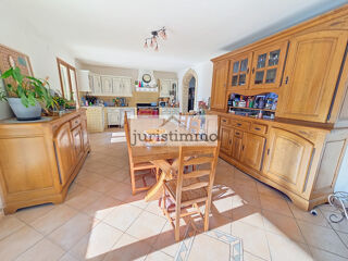  Maison � vendre 8 pi�ces 218 m�