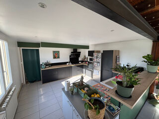  Appartement  vendre 4 pices 198 m