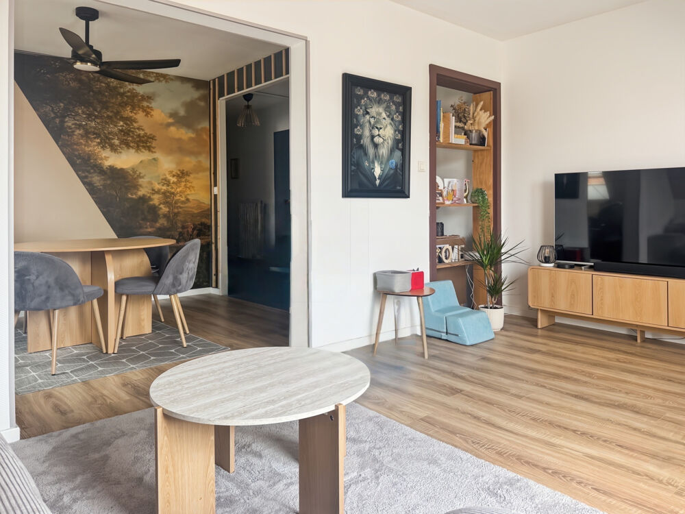 Vente Appartement Appartement 4 pièces avec terrasse, deux balcons, garage et cave   Erstein Erstein