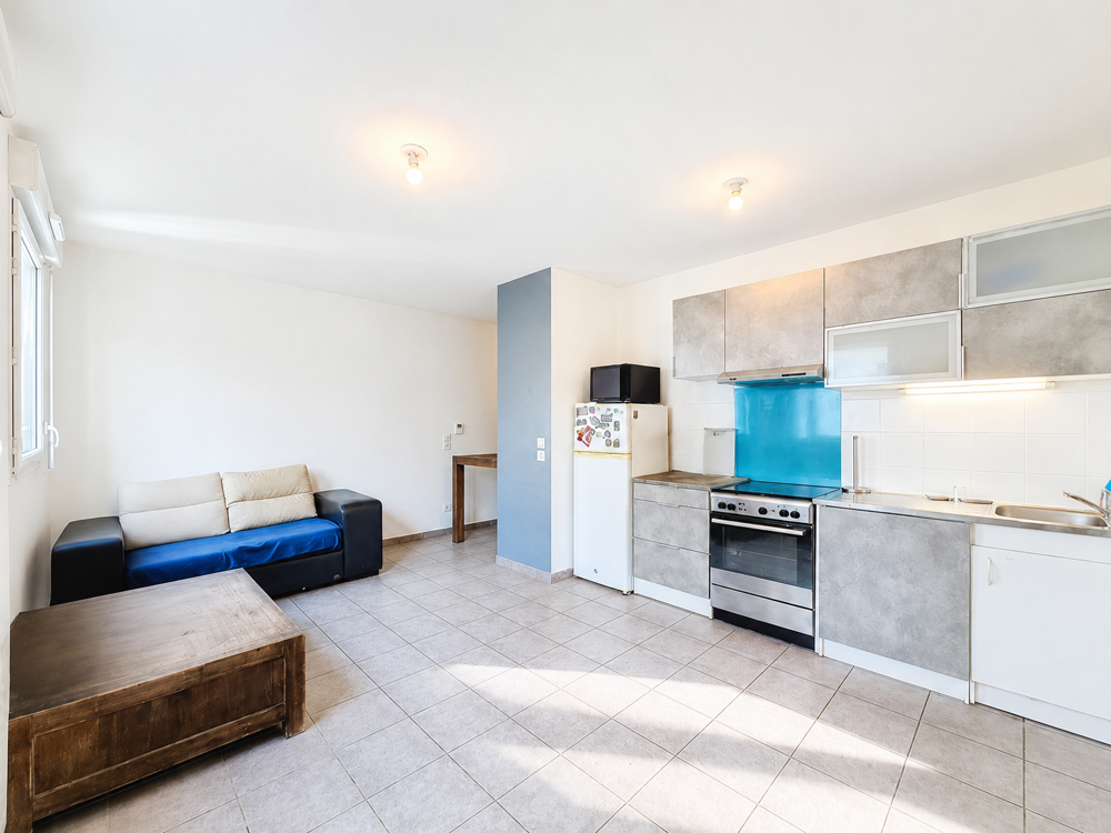Vénissieux Centre T2 récent 39 m2 avec balcon