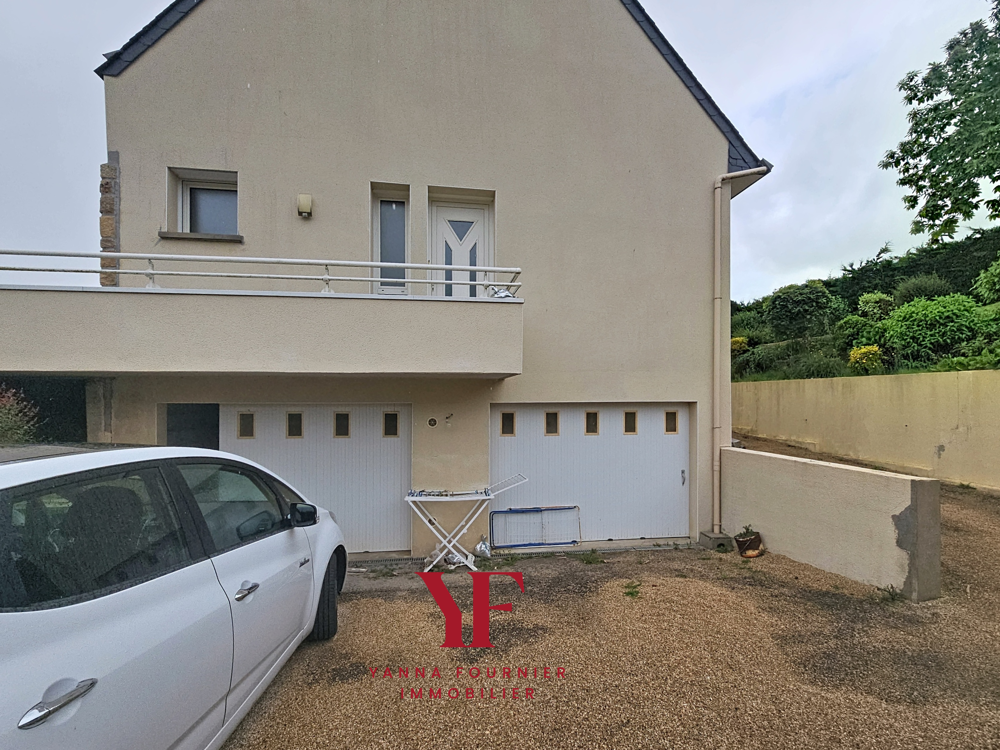 LANDERNEAU, MAISON FAMILIALE EN IMPASSE, 4 CHAMBRES, TERRAIN DENVIRON 1 500 M2