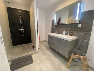  Maison � vendre 8 pi�ces 216 m�