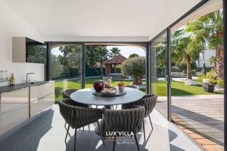  Maison � vendre 12 pi�ces 344 m�