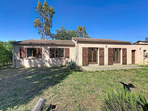   GHISONACCIA   Maison de plain-pied 103 m2 avec terrain 651 m2 et garage   289 000 € Maison - 4 pièce(s) - 103 m²