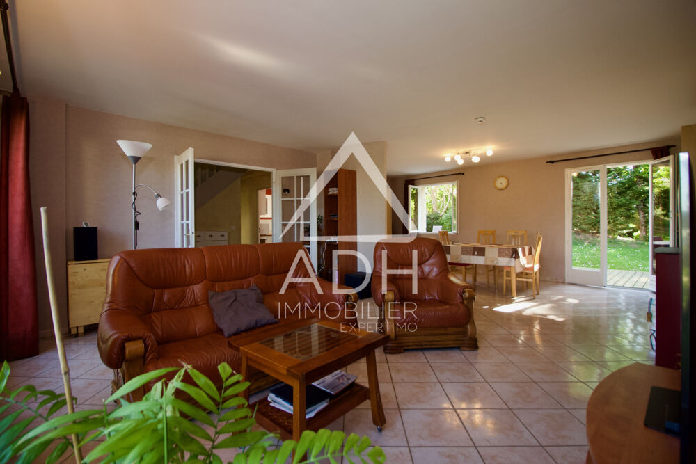 A VENDRE A LA QUEUE LEZ YVELINES Maison 6 pièces - 4 chambres / 135m2