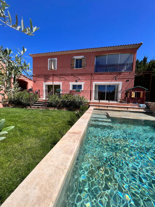  Maison à vendre 5 pièces 234 m²