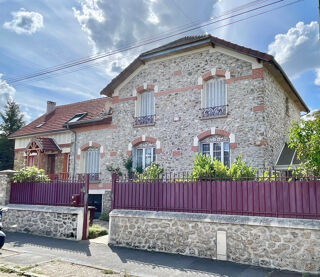  Maison  vendre 8 pices 170 m