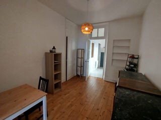  Appartement à louer 2 pièces 35 m²