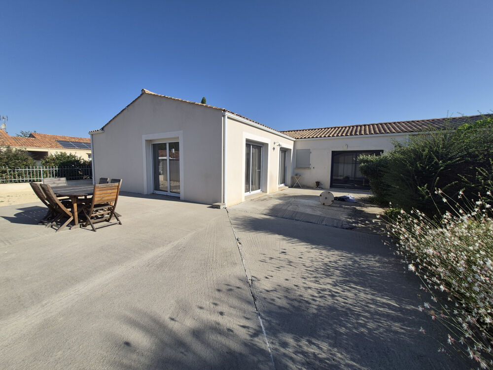 Maison de plain-pied 4 chambres Sainte-Gemme-la-Plaine (85400)