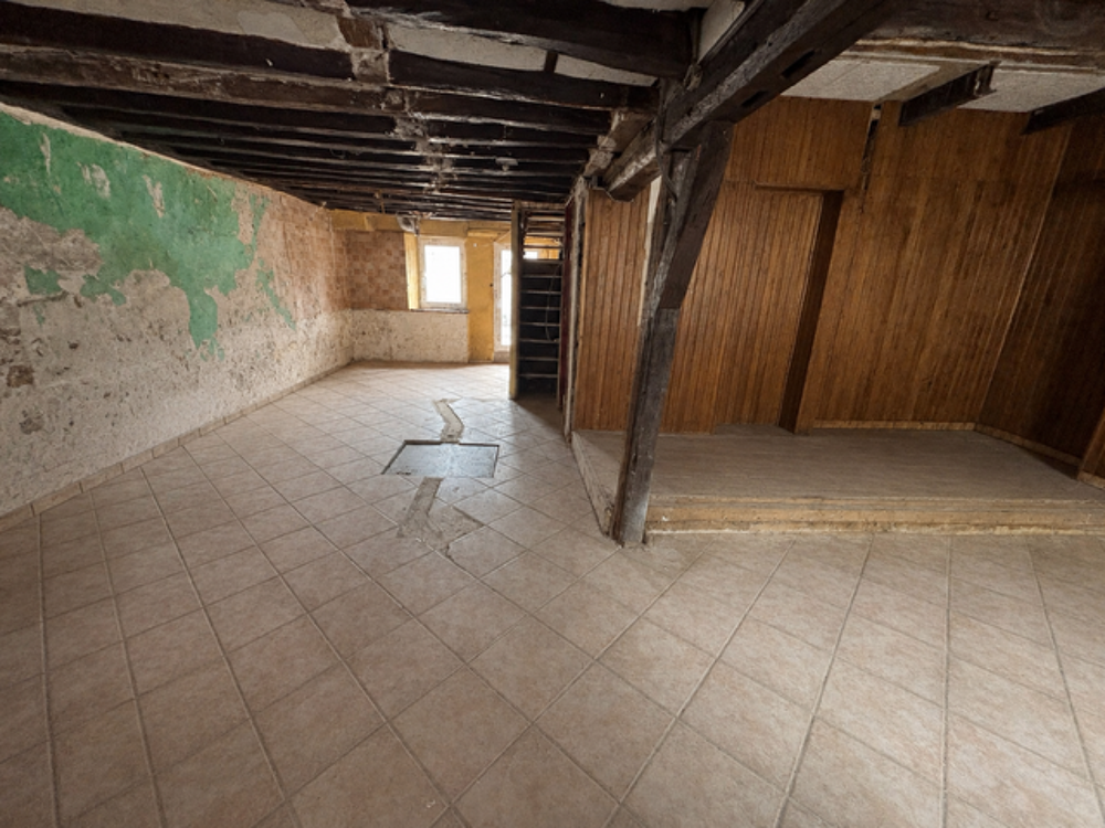 Vente Maison SAINT-GERMAIN-LES-ARPAJON - MAISON DE VILLE DE TYPE F3 - 70 M2 HABITABLES - COUR PRIVEE DE 40 M2 - COPRO SANS St germain les arpajon
