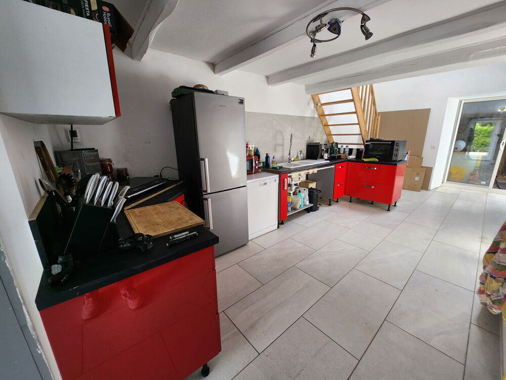 Maison en pierre avec terrain non attenant