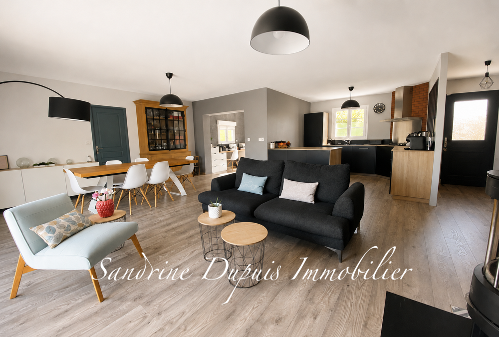 Vente Maison Plain-pied de 118 m2   4 chambres   Piscine chauffée Chermignac