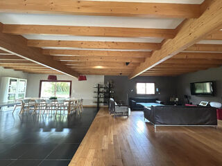  Ferme � vendre 15 + pi�ces 410 m� Plouider