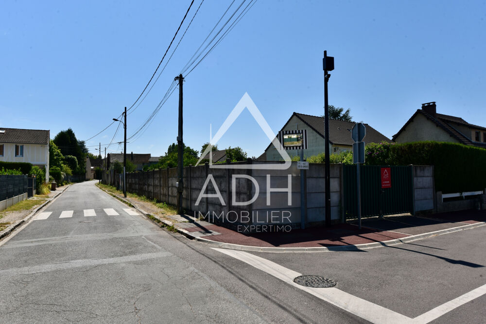 Vente Terrain EXCLUSIVITE A vendre à VILLIERS LE MAHIEU Terrain d'environ 701m2 Villiers le mahieu