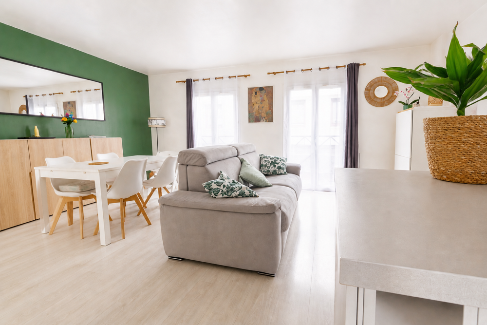 Centre-ville Duplex 3 chambres avec terrasse et parking