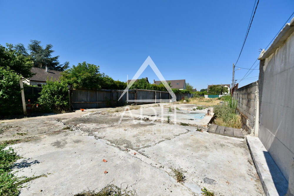 Vente Terrain EXCLUSIVITE A vendre à VILLIERS LE MAHIEU Terrain d'environ 701m2 Villiers le mahieu