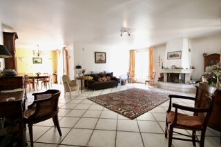  Maison à vendre 13 pièces 222 m²