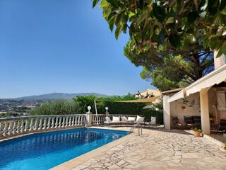  Remise / Grange � vendre 7 pi�ces 137 m�