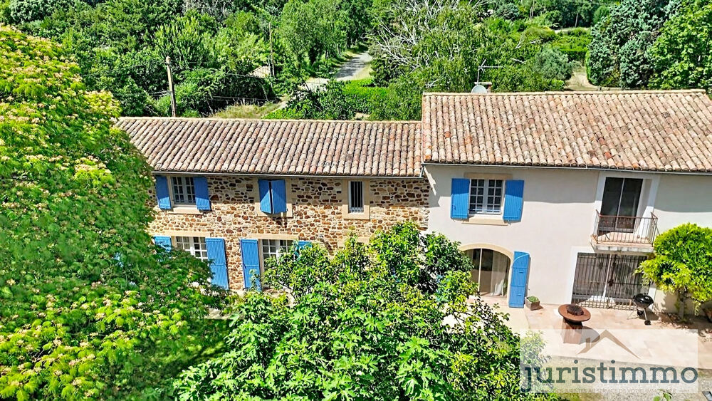 magnifique mas avec dependances et piscine