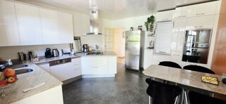  Maison � vendre 8 pi�ces 216 m�