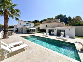  Propriété/château à vendre 7 pièces 280 m²