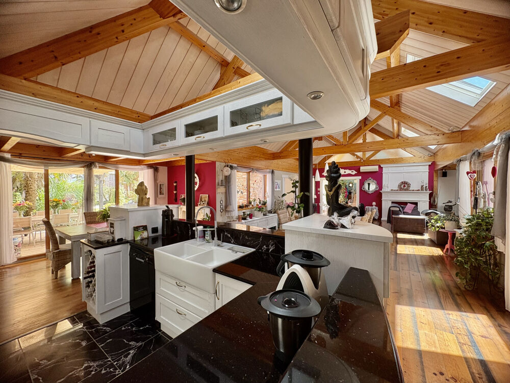 � vendre  Propri�t�/ch�teau Lanarvily (29260)