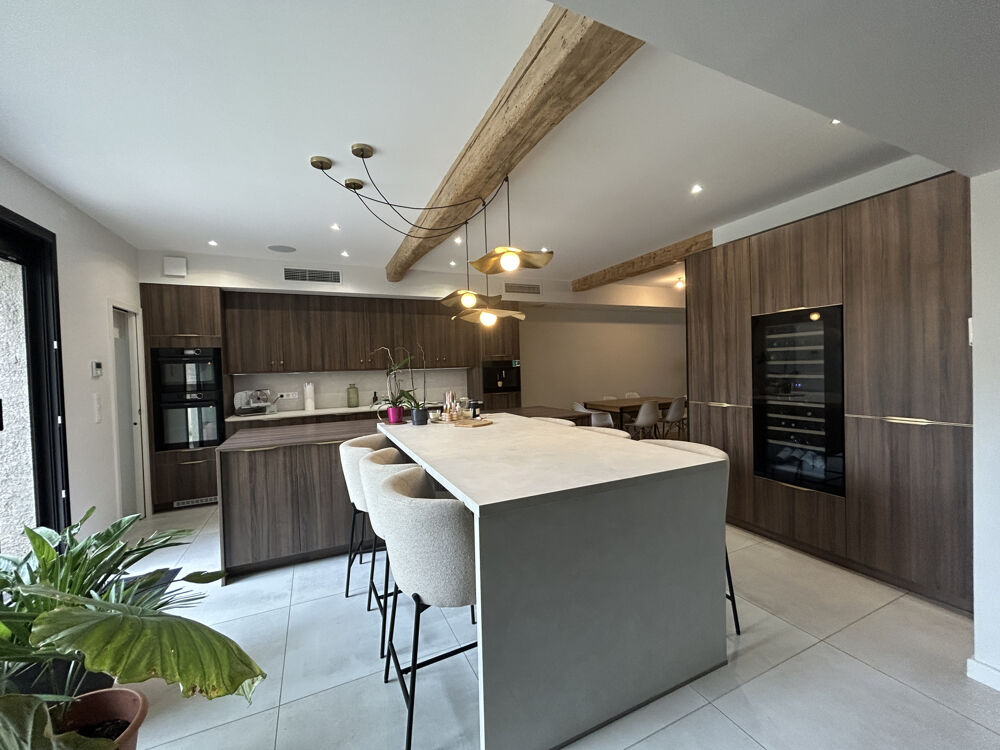 MAISON 160 M2 AVEC 3 CHAMBRES ET JARDIN