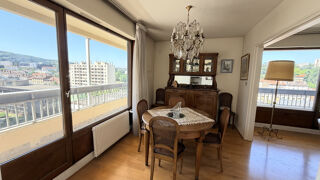  Appartement à vendre 5 pièces 111 m²
