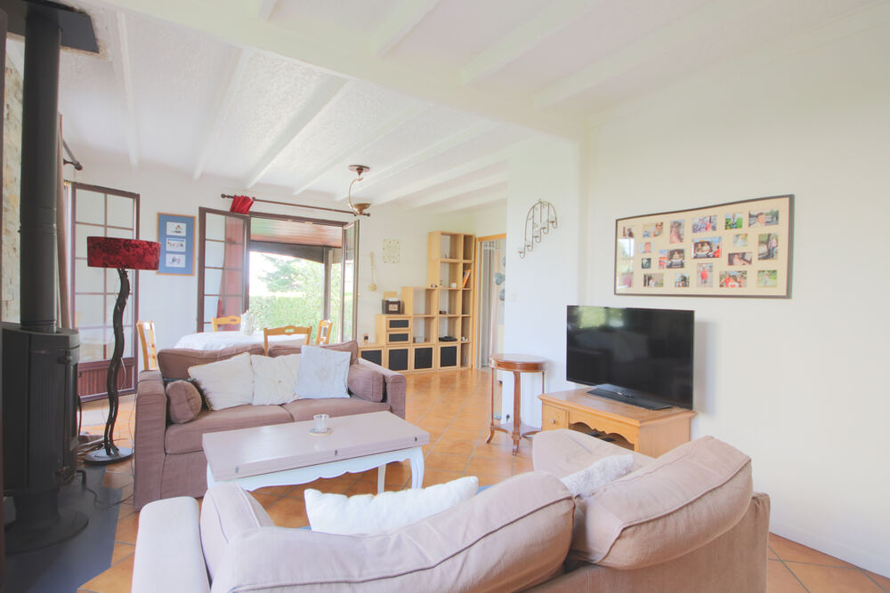 Vente Maison A vendre à Pierrelaye, maison de 81 m2, 3 chambres, sous-sol total, sur un terrain de 517 m2. Pierrelaye