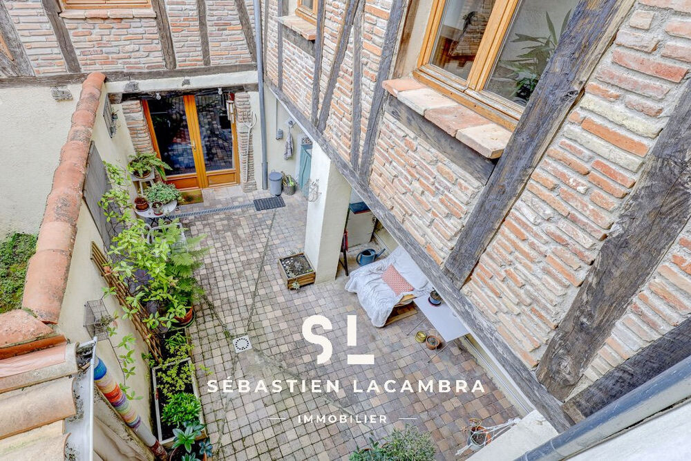 Maison de village rénovée 4 pièces Cour intérieure Lisle-sur-Tarn Charme et authenticité
