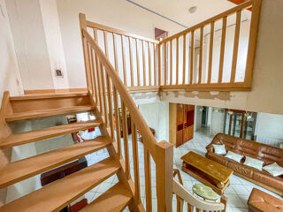  Propri�t�/ch�teau � vendre 7 pi�ces 159 m�