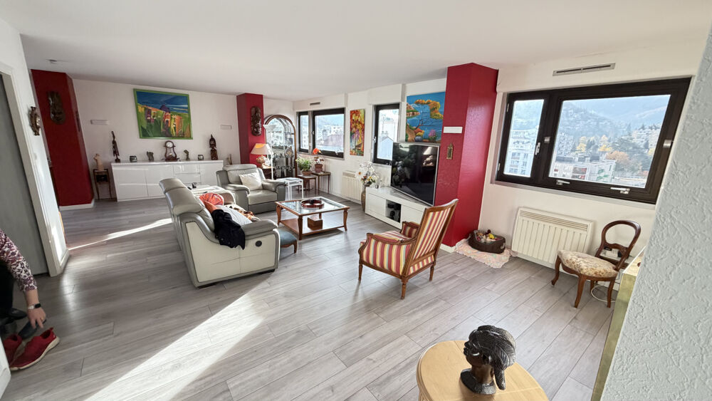 Vente Appartement Appartement 156m2 au dernier étage +  garage - Copropriété de Standing St etienne