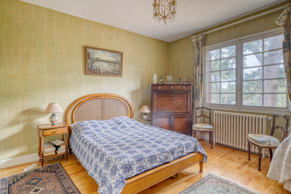 Vente Maison Maison 9 pièces de 223m2 sur parcelle de 1228m2 La teste de buch