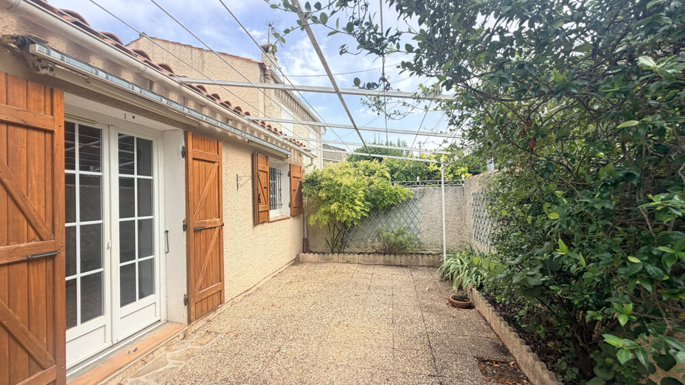 Vente Maison Vente Maison au calme avec terrasse et garage à La Ciotat dans un havre de paix La ciotat