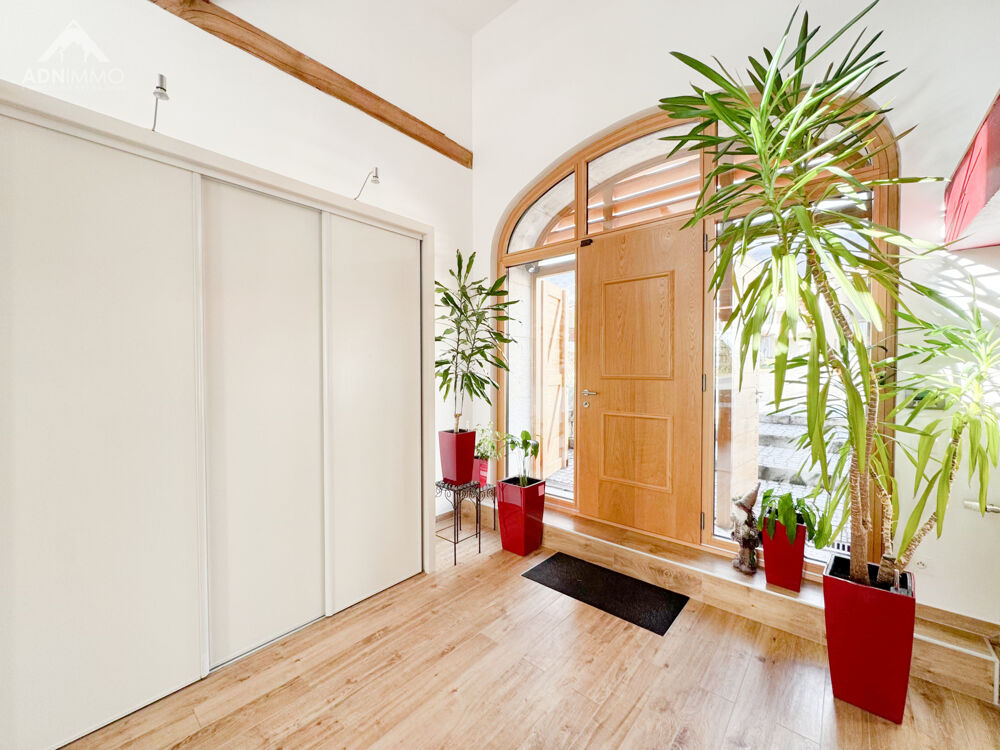 � vendre  Maison P�ron (01630)