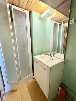  Immeuble � vendre 72 m�