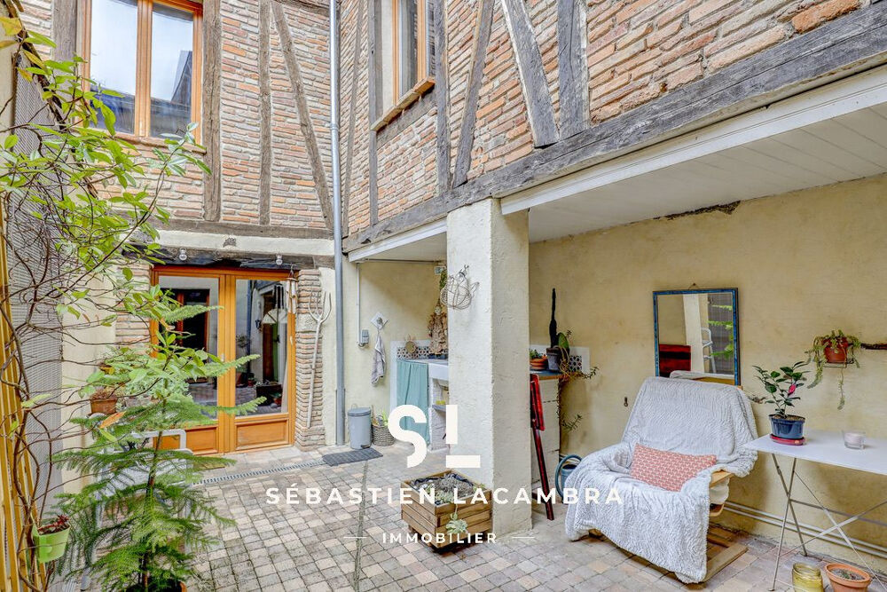 Maison de village rénovée 4 pièces Cour intérieure Lisle-sur-Tarn Charme et authenticité