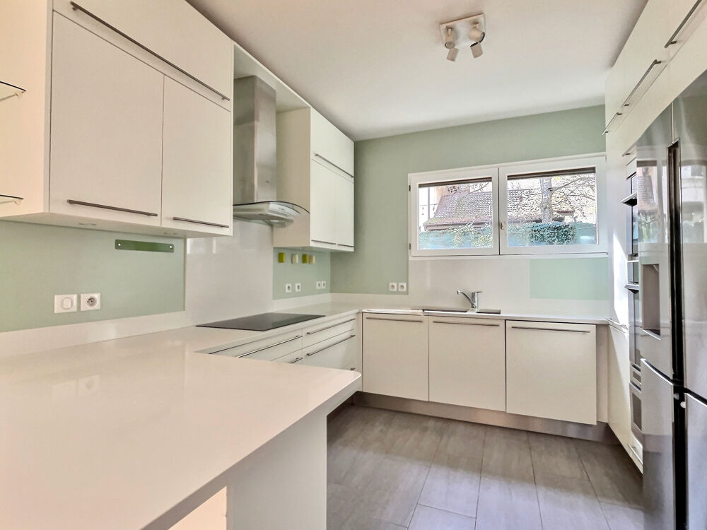 � vendre  Maison Divonne-les-Bains (01220)