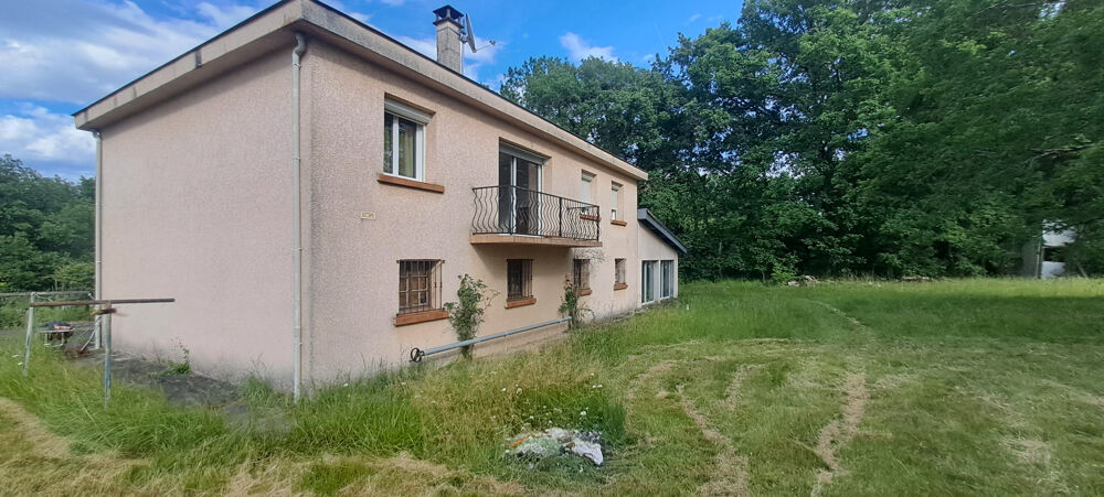 MAISON T5 A RAFRAICHIR AVEC TERRAIN BOISE DE 9100 M2