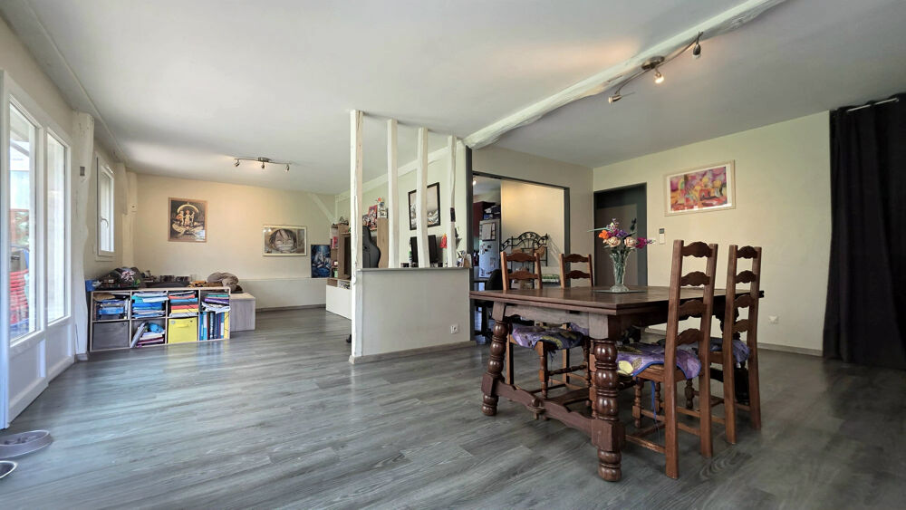 Vente Maison MAISON T5 - 140M2 PROCHE CENTRE VILLE AVEC TERRAIN DE 900M2 ET GARAGE / PROCHE CAZAUBON Cazaubon