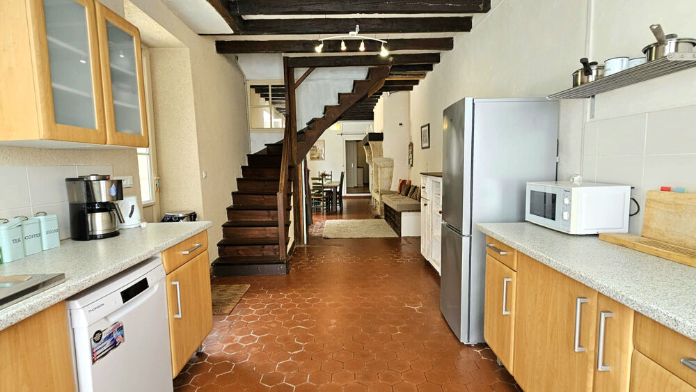 Vente Maison MAISON T4 - 145M2 EN COEUR DE VILLAGE AVEC COUR DE 145M2 / PROCHE MEZIN Mezin