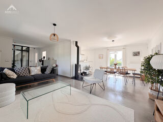  Maison à vendre 6 pièces 218 m²