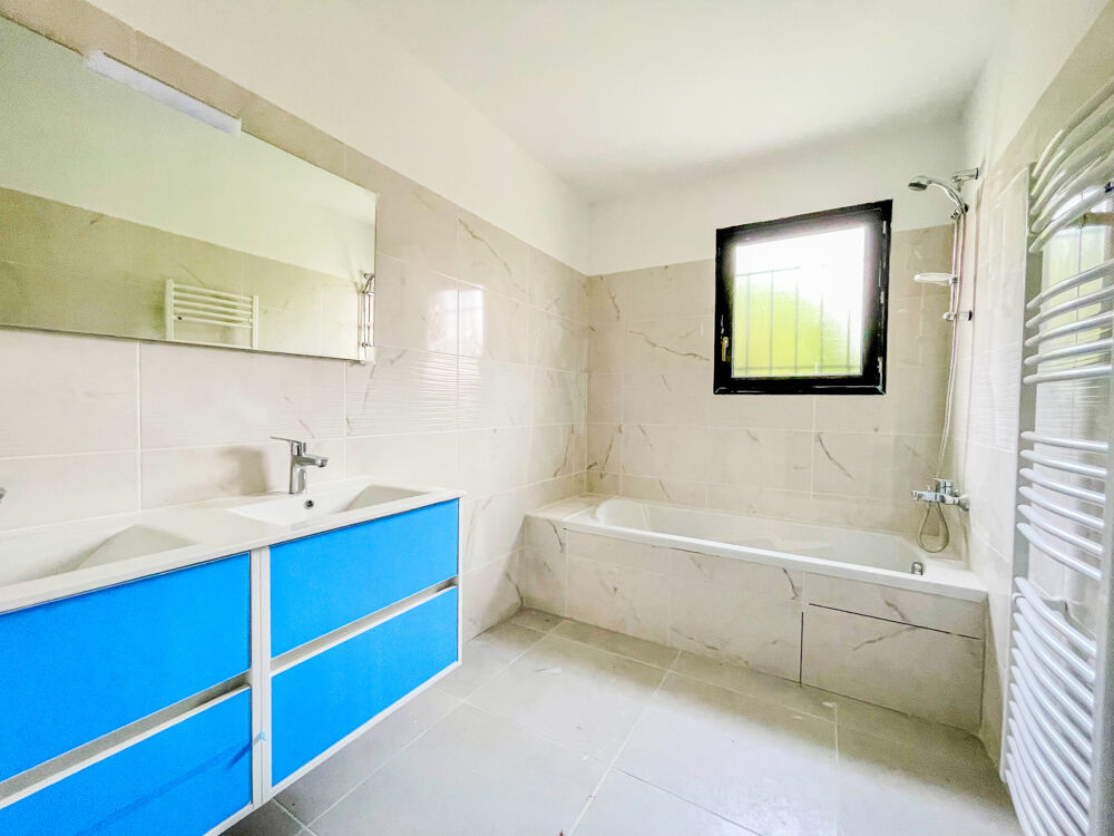 Vente Maison Maison plain pied 4 pièces de 76m2 sur une parcelle de 330m2 Marseillan