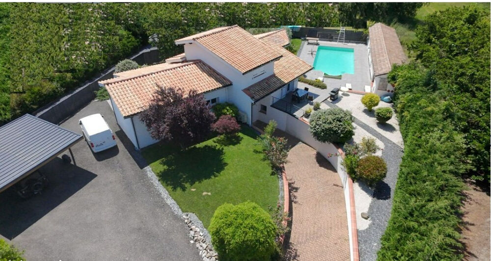 VILLA D'EXCEPTION AVEC PISCINE