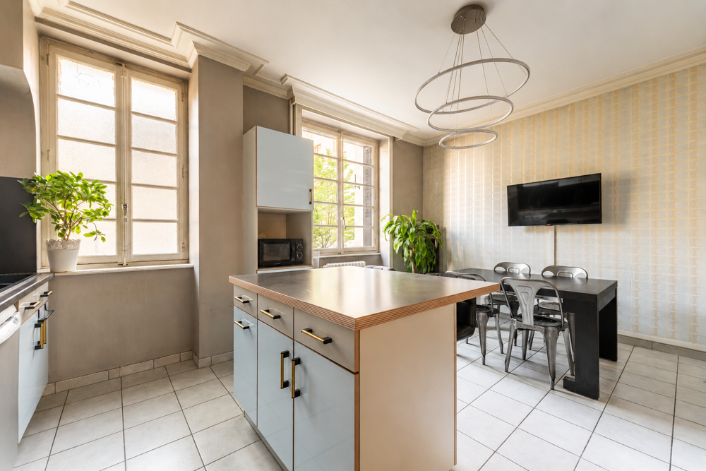 Vente Appartement Lyon 6    Appartement de caractère 105 m2 avec charme ancien Lyon 6